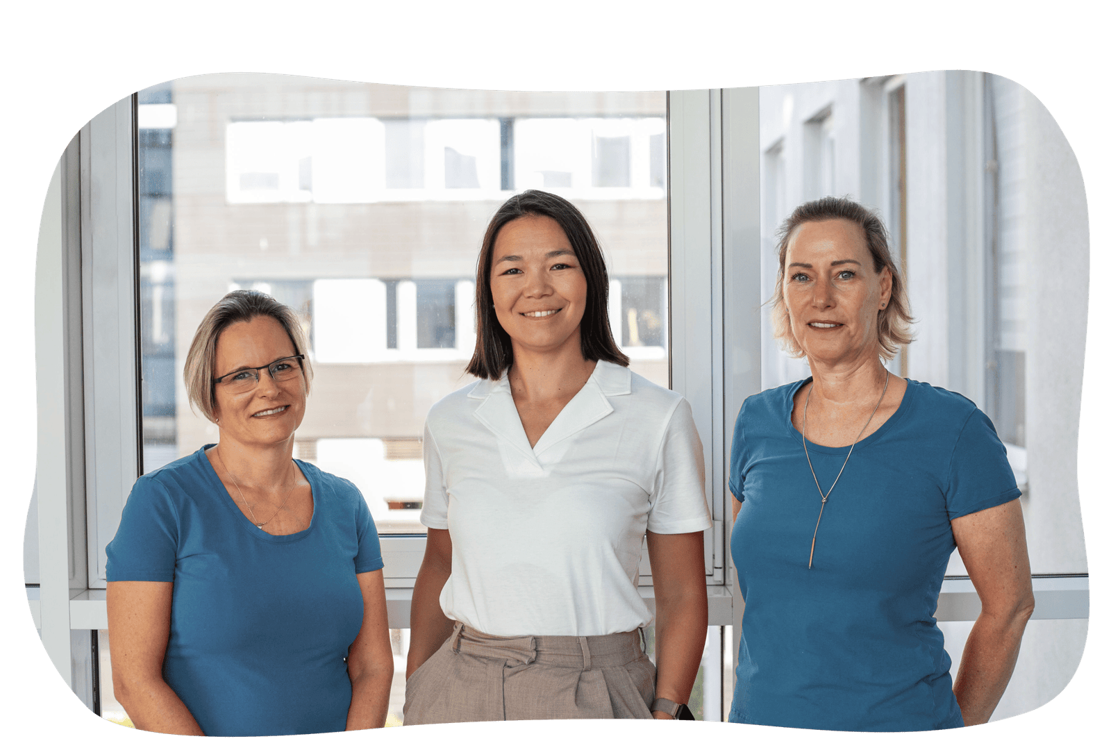Dr. med. Katharina Bauer and her Team in der neurologischen Praxis in Berlin